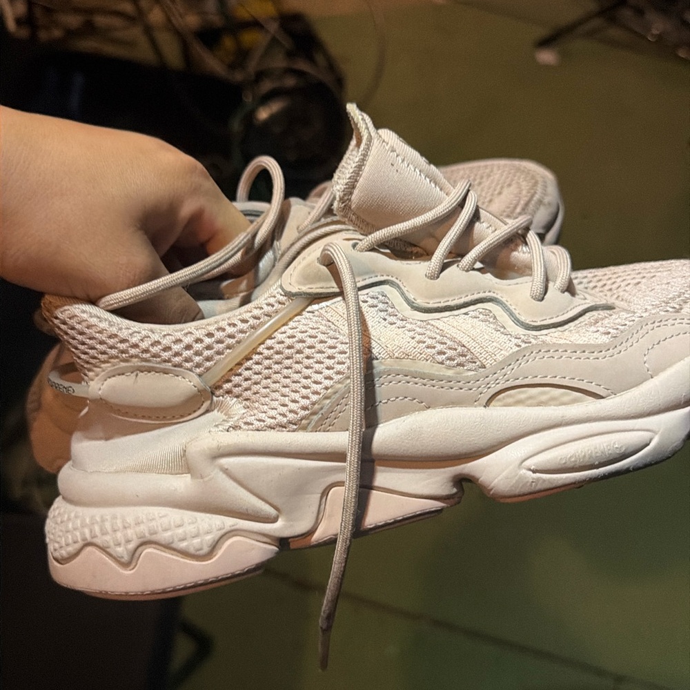 adidas Women's Cream Sneakers